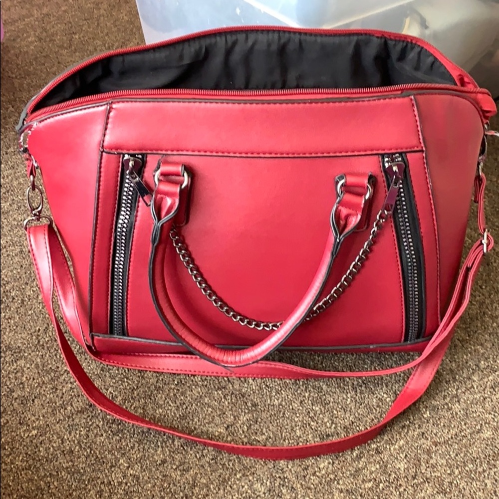 Fashionable purse